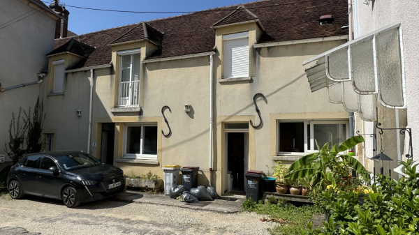 Location Immobilier Professionnel Local commercial Avallon 89200