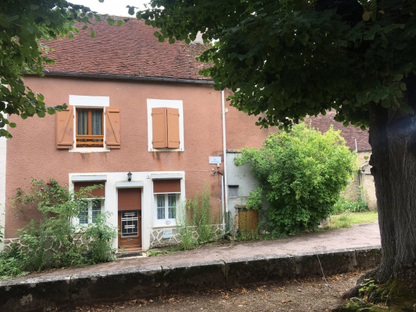 Offres de vente Maison de village Villiers-sur-Yonne 58500