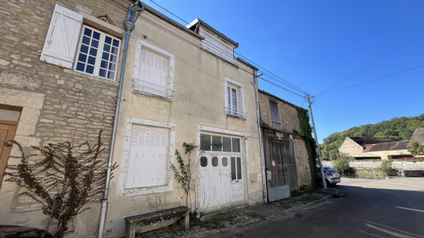 Offres de vente Maison de village L'Isle-sur-Serein 89440